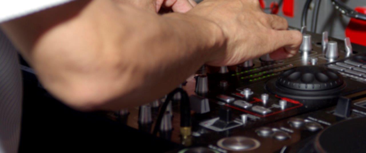 DJ Crispy Cape Town Mixing